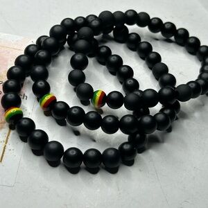 Black Matte Bead Bracelet – Rasta Accent